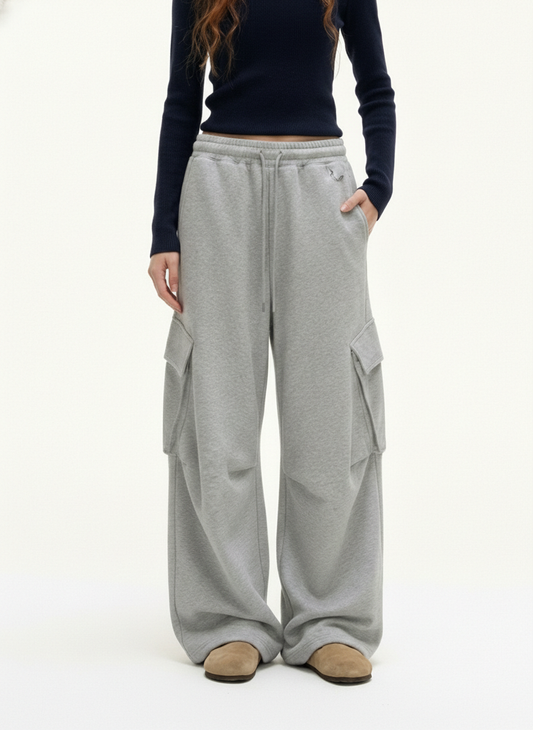 Wrinkled Detail Multi-Pocket Cargo Sweatpants