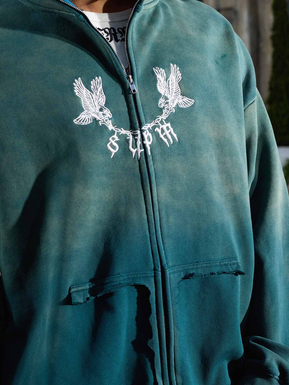 Supermade Gradient Eagle Embroidery Distressed Stand Collar Sweatshirt Jacket?