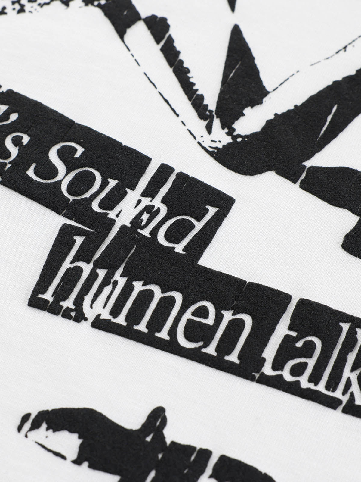 Trendy Graphic Long Sleeve T-Shirt for Men - Perfect for Casual and Festive Wear 