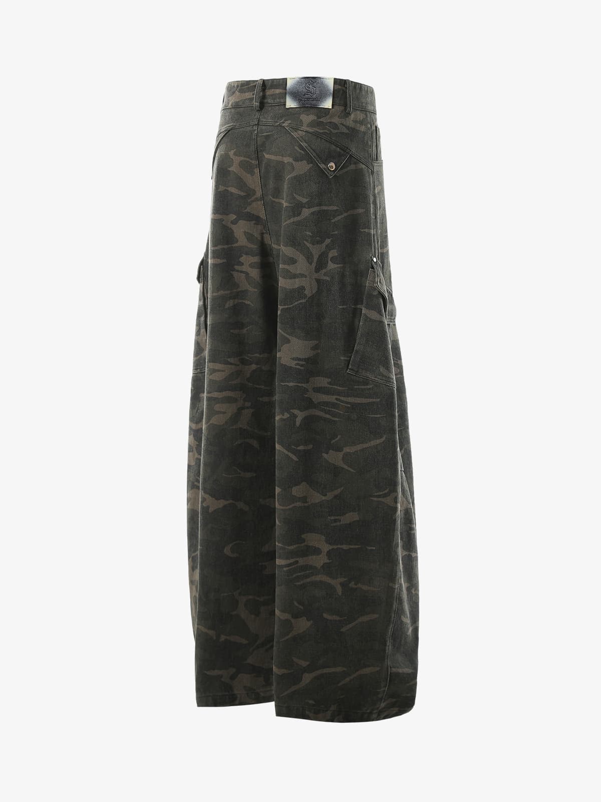 Wide-Leg Striped Trousers for Modern Elegance 