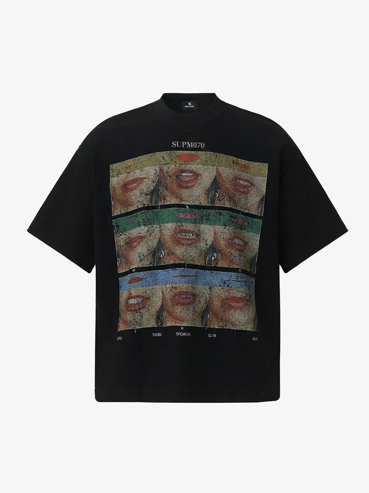 Cotton Oversized T-Shirt with Artistic Face Print and Bold Graphic Design 