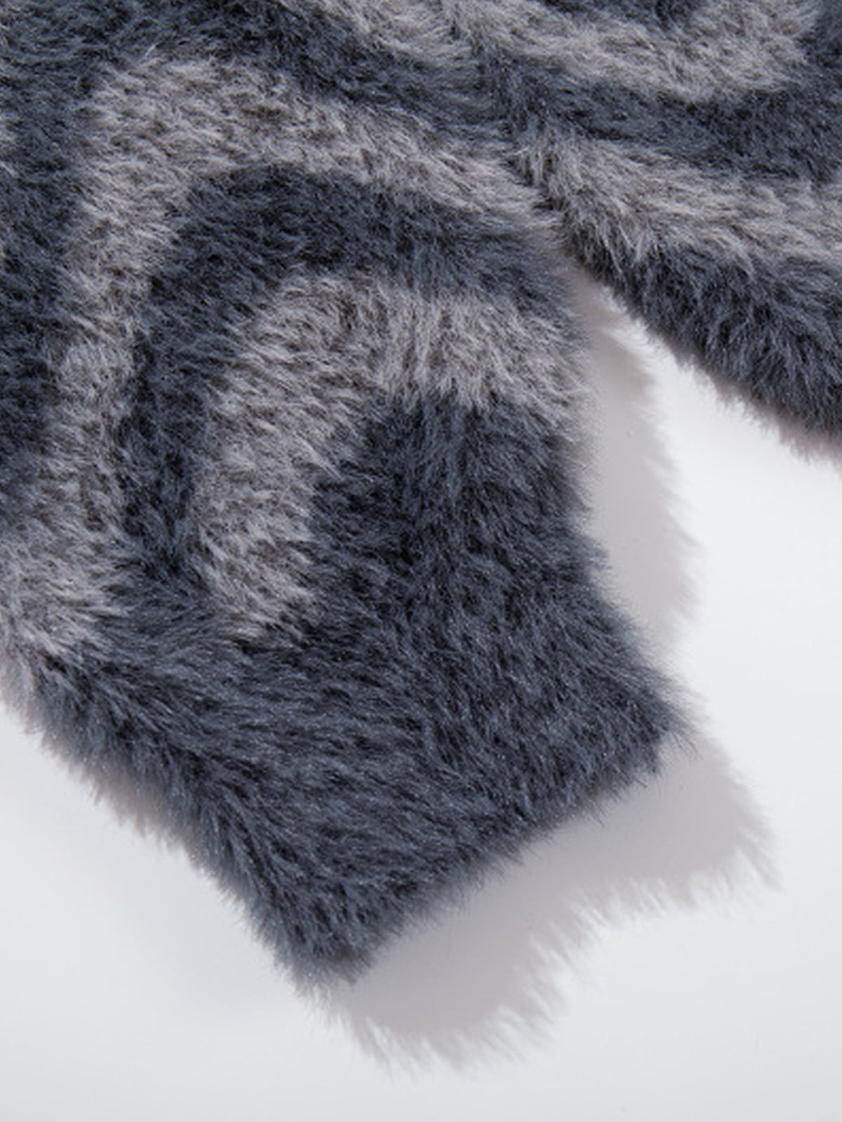 Cozy Pink Patterned Sweater for Women - Perfect for Fall and Winter Outfits 