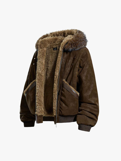 Edgy Spike-Embellished Sunglasses for Bold Fashion Statements 