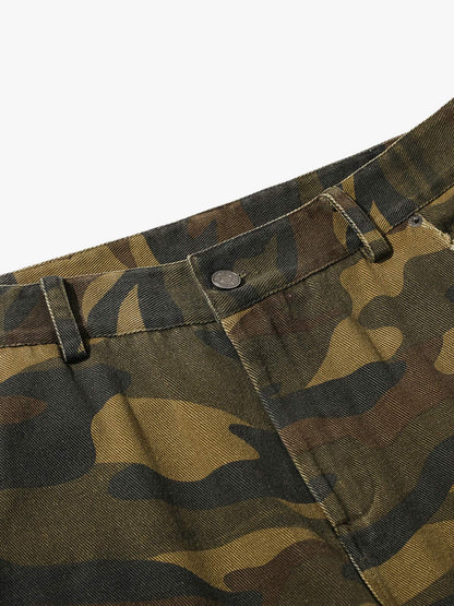 Camouflage Cargo Pants with Distressed Pockets - Perfect for Casual and Outdoor Adventures 