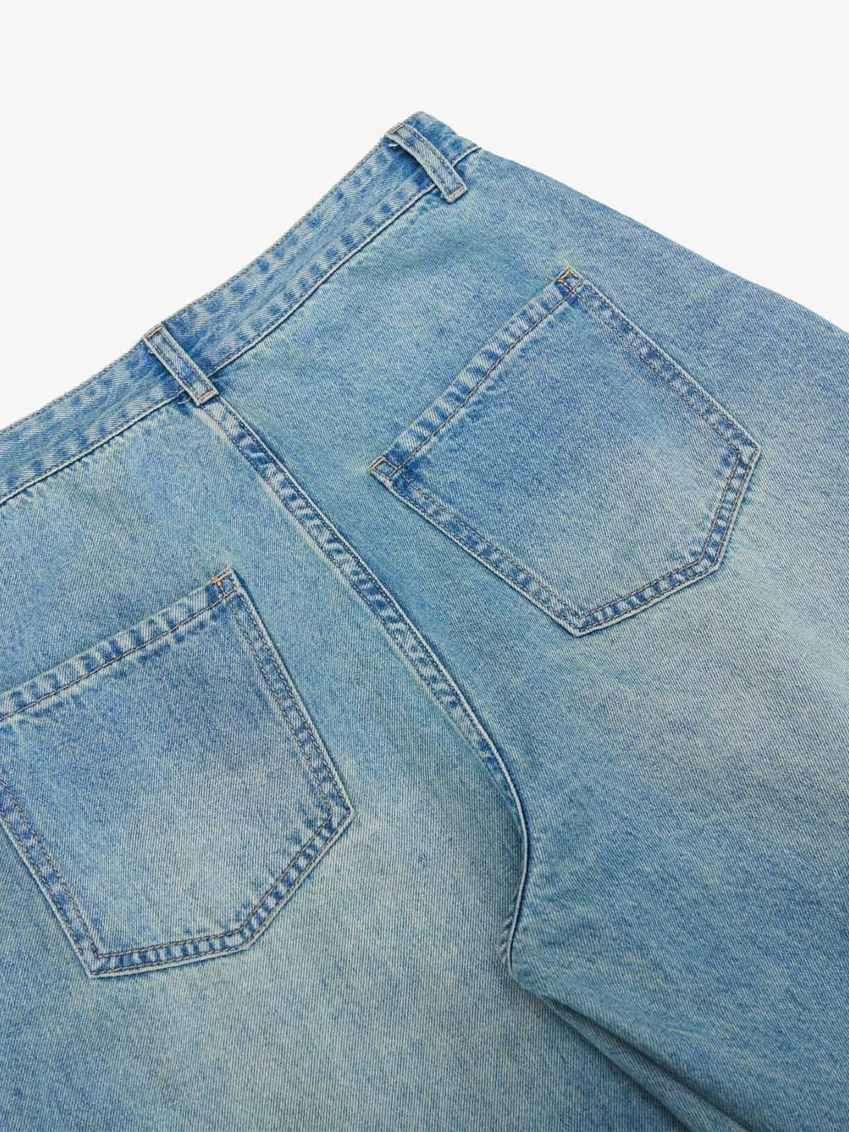 Vintage Light-Wash Pleated Barrel Jeans