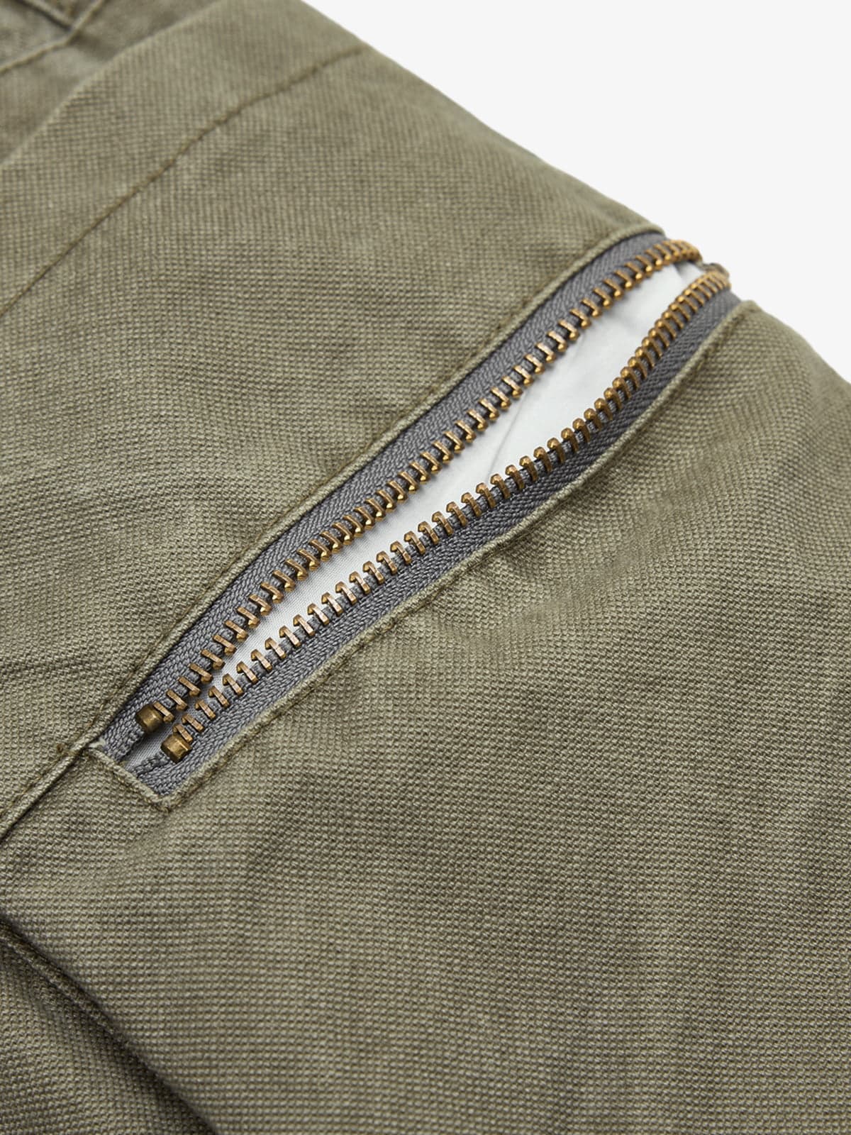 Cotton Twill Cargo Pants with Metal Studs Design Wide Leg Trousers for Men?