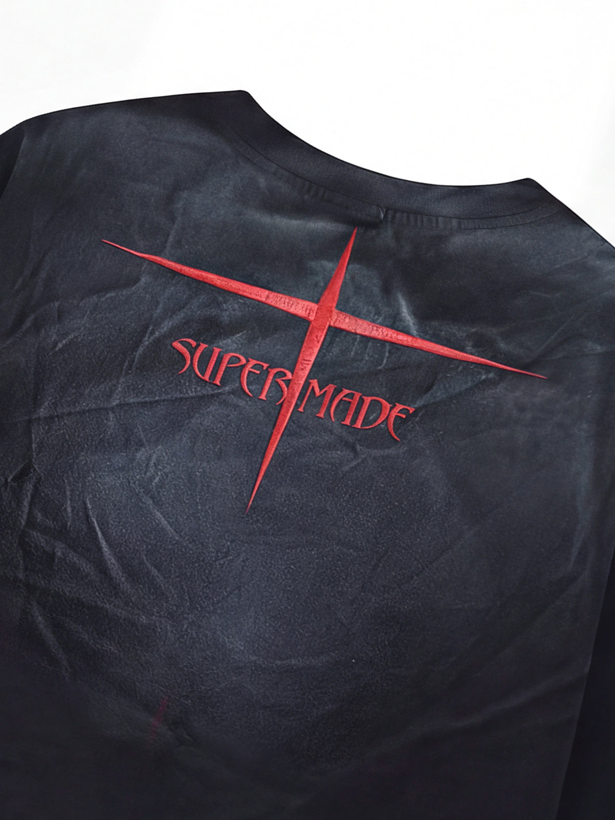 Cotton Oversized T-Shirt with Distressed Print and Cross Design for Streetwear Style?