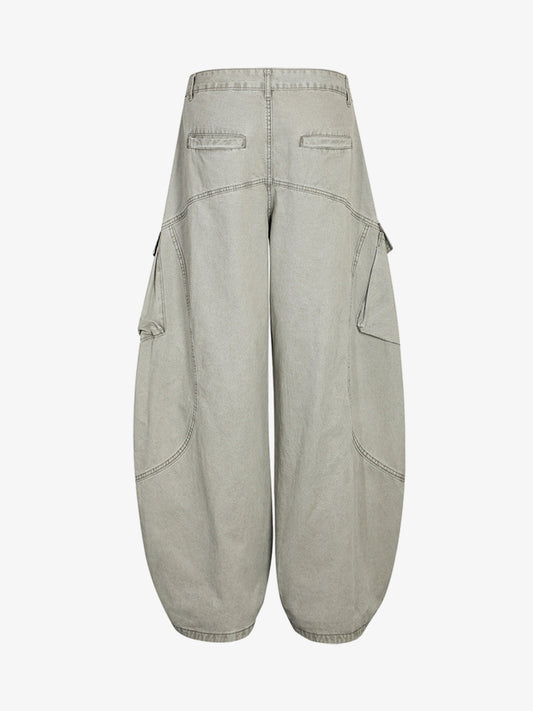 Wide-Leg Cargo Pants with Unique Pocket Design for Casual Style 