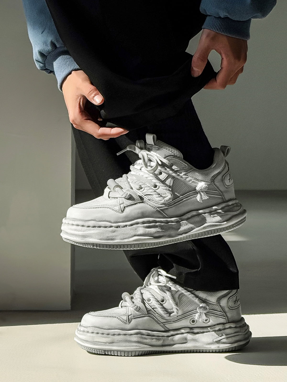 Height-Enhancing Sneakers with Hidden 7.0cm Lift for Everyday Wear 