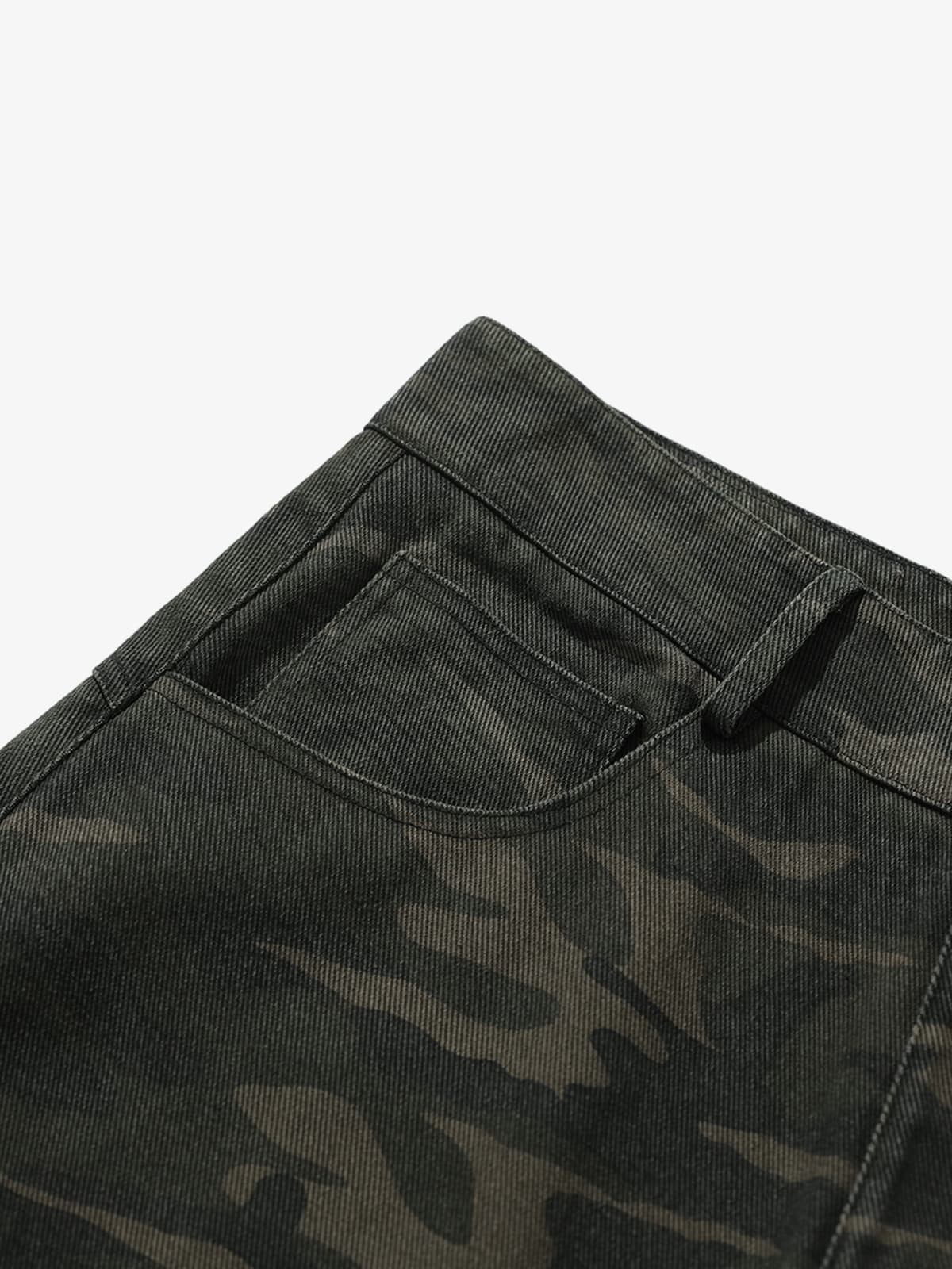 Wide-Leg Striped Trousers for Modern Elegance 