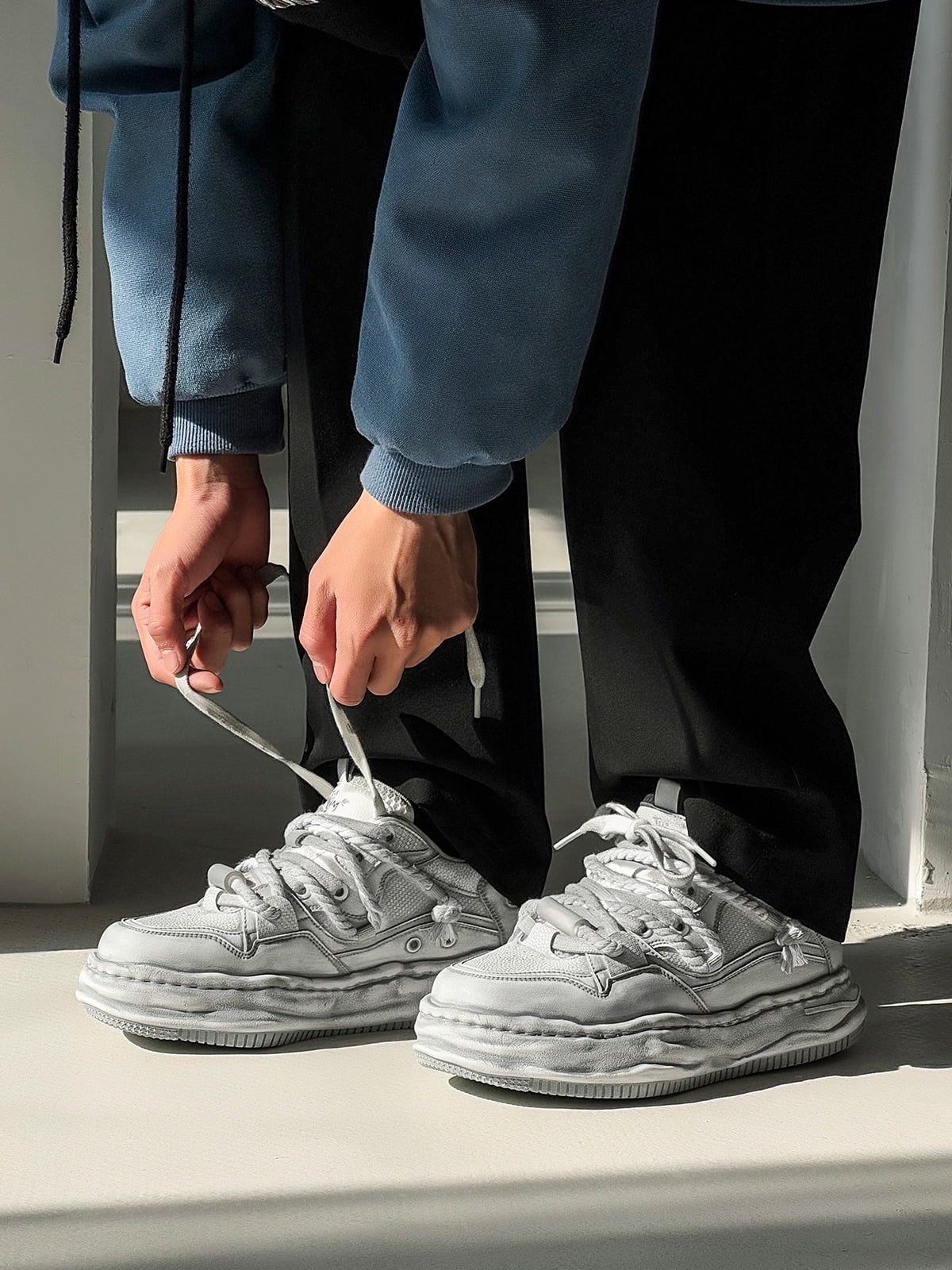 Height-Enhancing Sneakers with Hidden 7.0cm Lift for Everyday Wear 