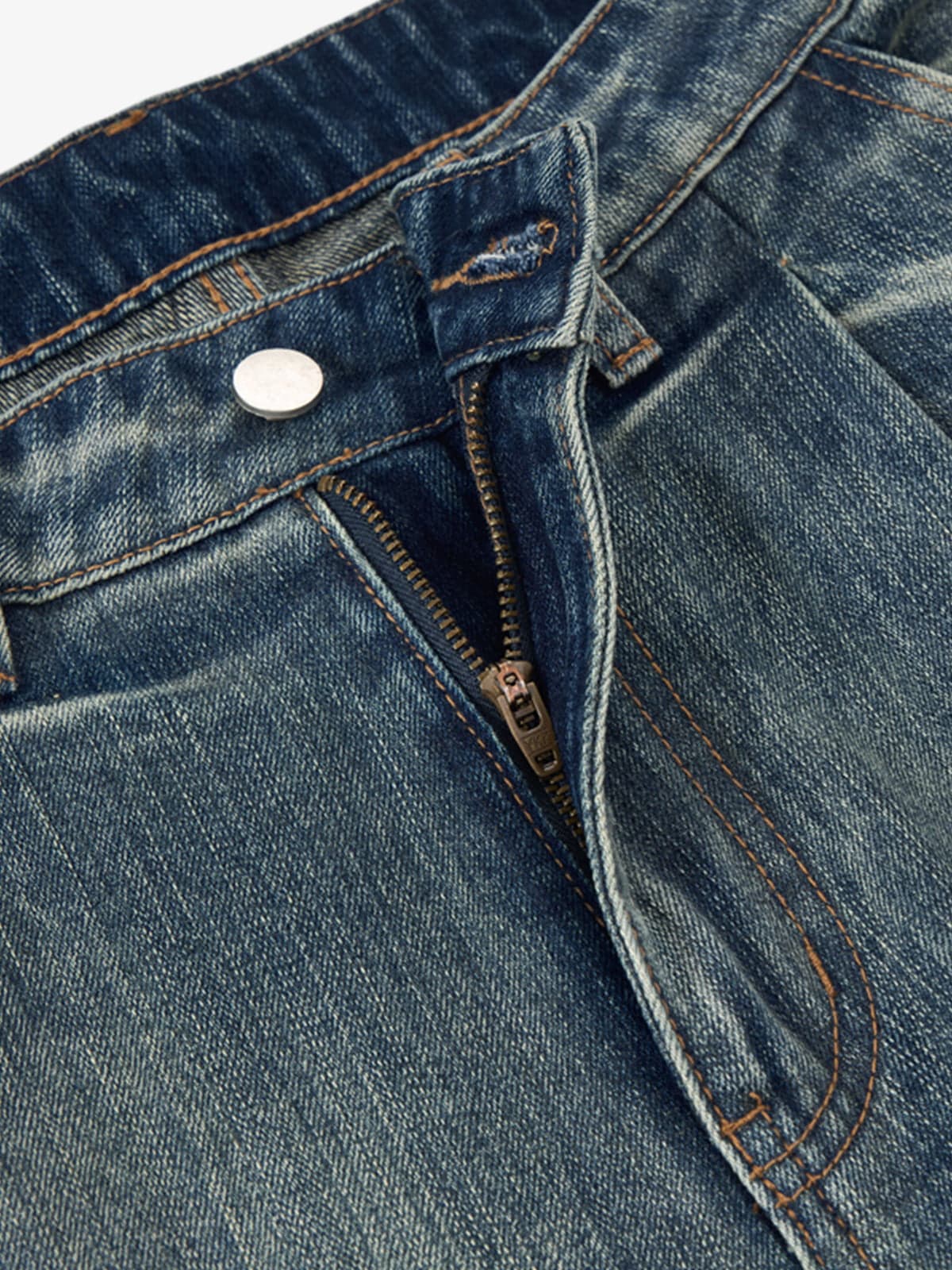 Wide-Leg Denim Trousers for Modern Fashionistas 