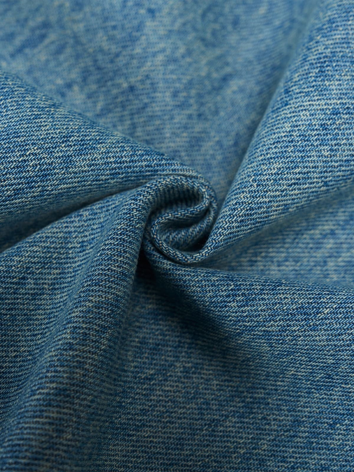 Vintage Light-Wash Pleated Barrel Jeans