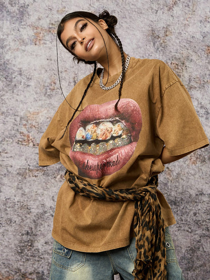 Artistic Lips Graphic T-Shirt 