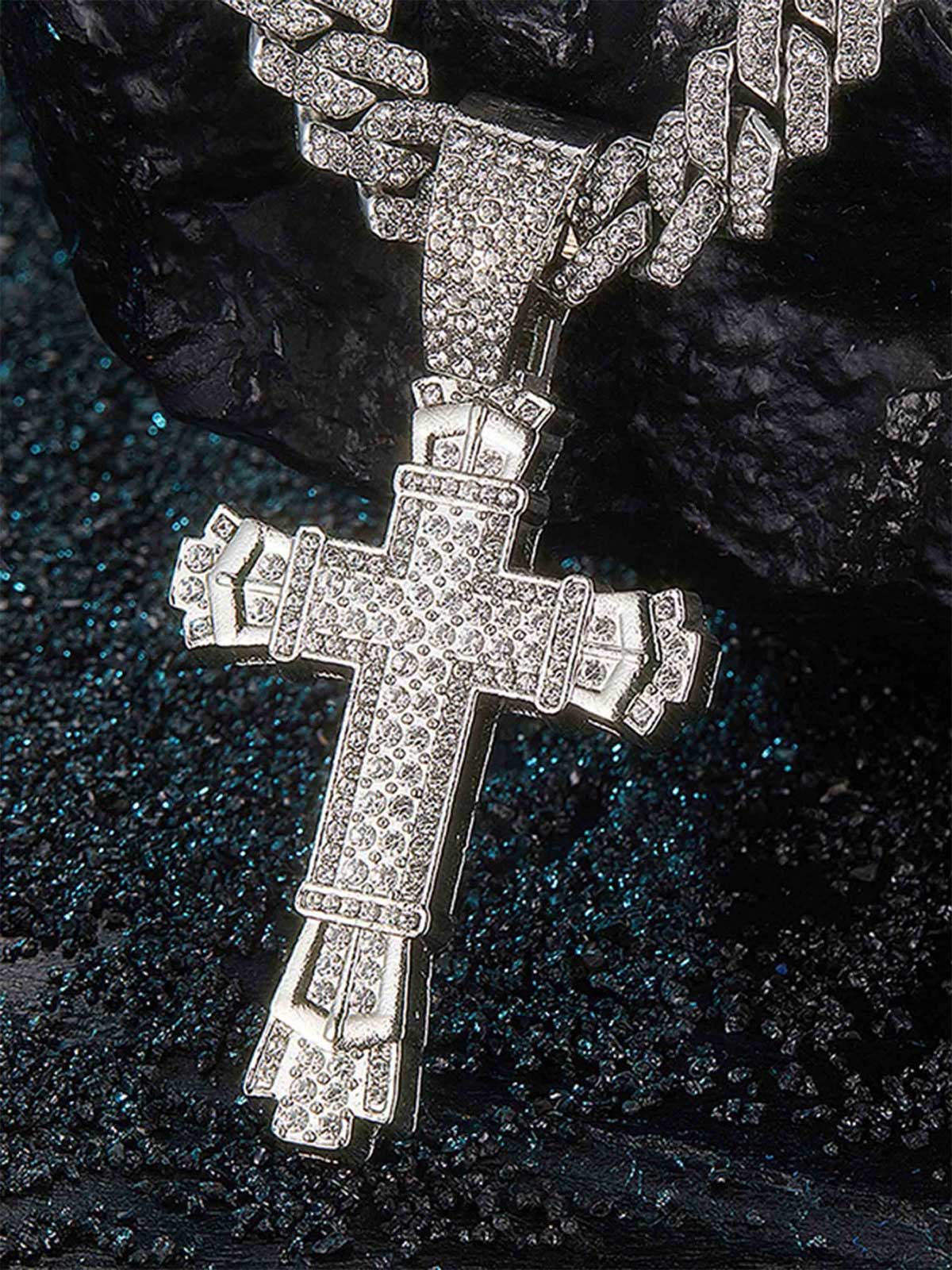 Thesupermade Diamond Cross Necklace - 1970