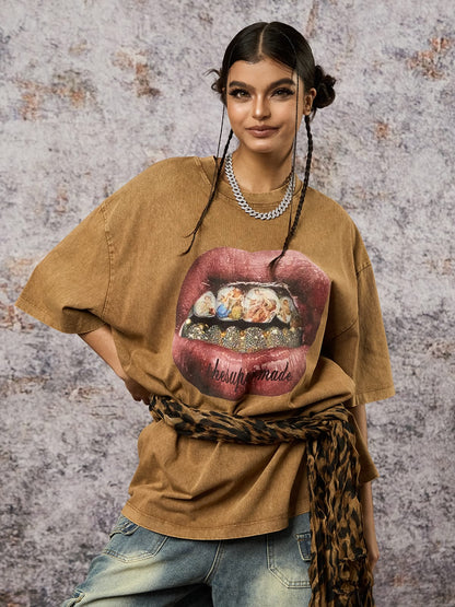 Artistic Lips Graphic T-Shirt 