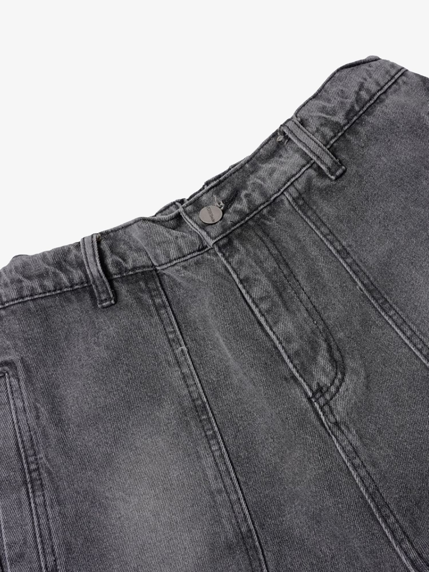 Washed Distressed Multi-Pocket Cargo Jeans 