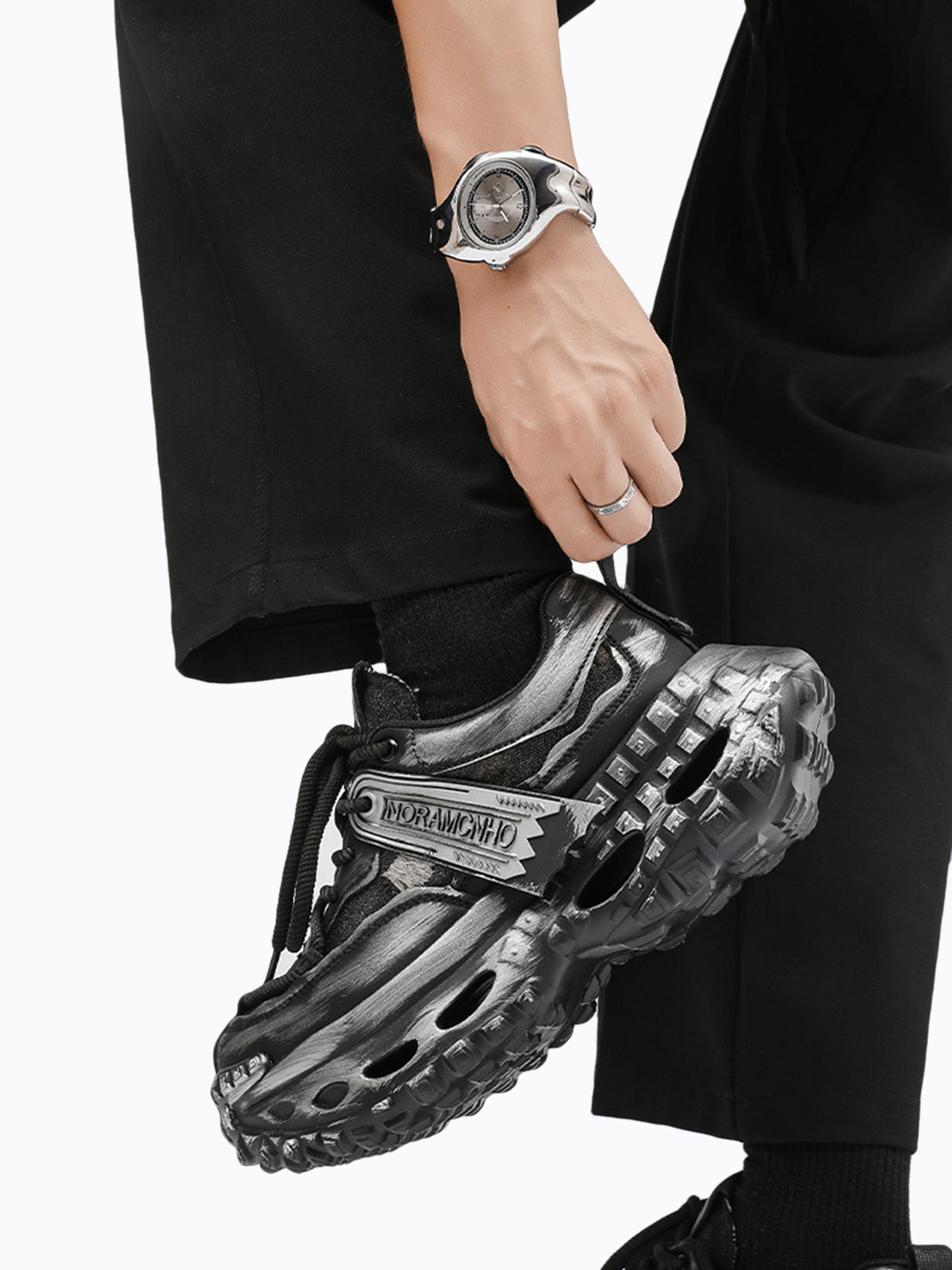 Retro Tire Sole Chunky Sneakers - 2340