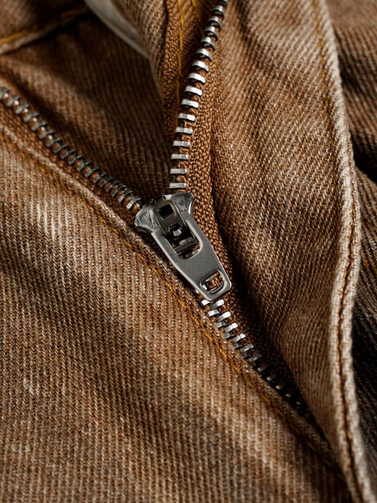 Street Ripped Dirty Dye Jeans 