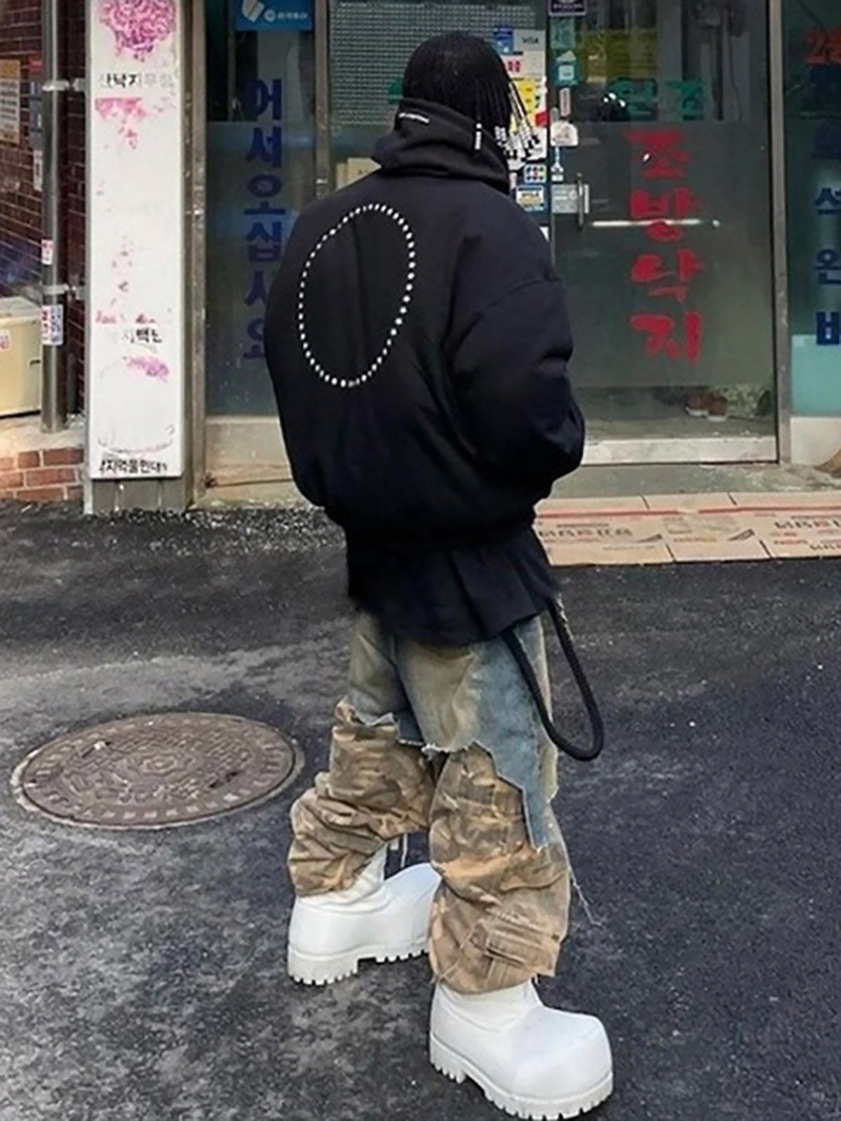 Retro Stitching Faux Two-Piece Camouflage Jeans - 2413 